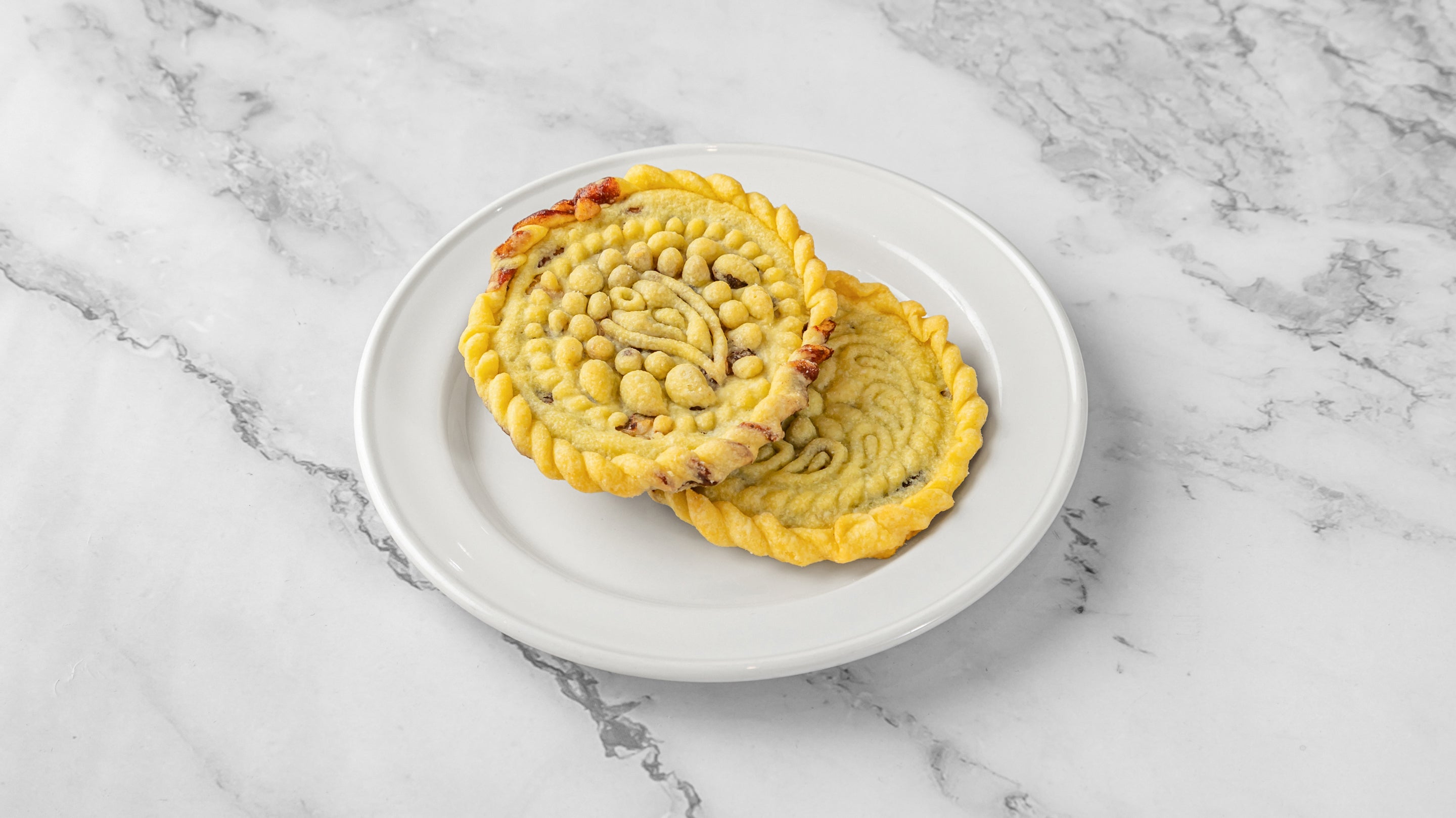 Date Saffron Biscuit