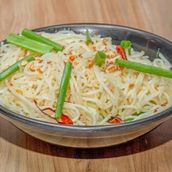 Butter Garlic Noodles with Kung Pao Chicken Gravy Combo