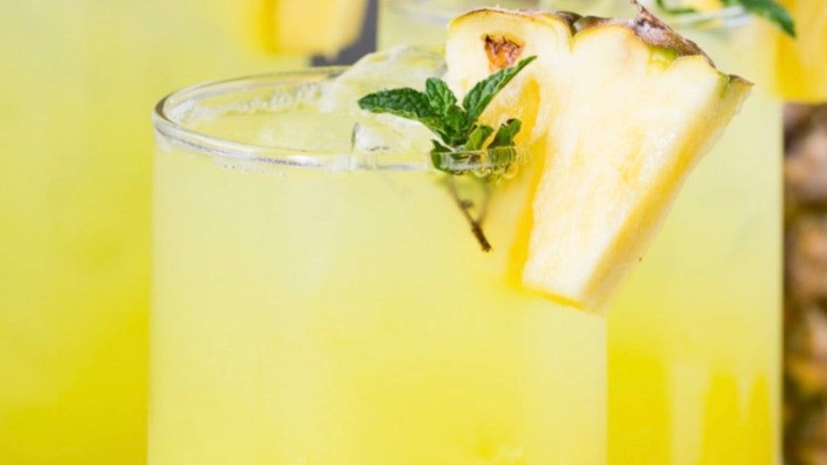 Pineapple fresh Juice