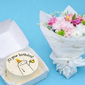 Luxury big roses bouquet and cake pakage