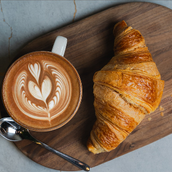 Americano + Croissant