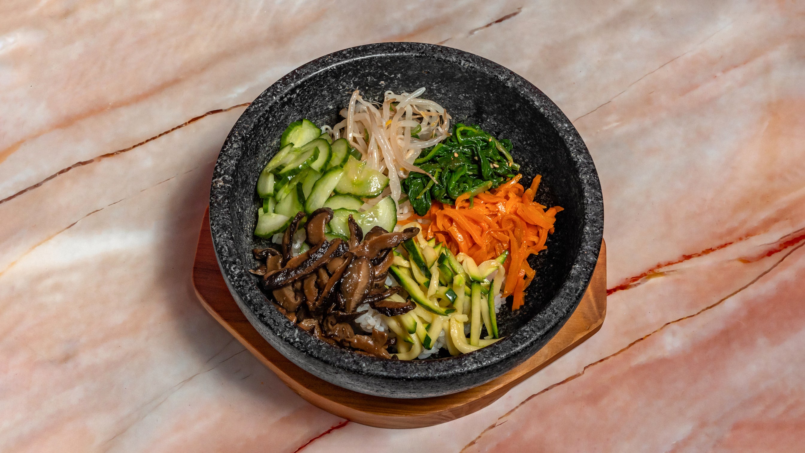 Vegetable Bibimbap - 야채 비빔밥 (Vegetarian)
