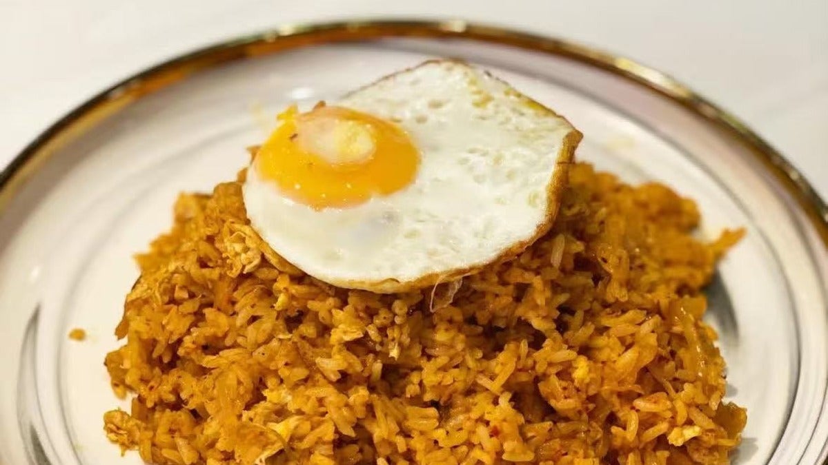 金枪鱼炒饭 Tuna Fried Rice (Spicy)