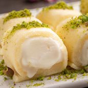 Halawt Aljbn With Ice Cream