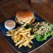 Oxford Chicken Burger
