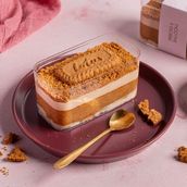 Lotus Cake