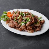 Stir Fry Beef With Black Pepper
