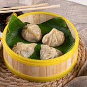 Vegetable Momos [6 Pieces]