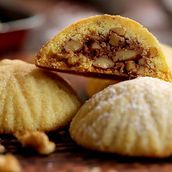 Walnut maamoul