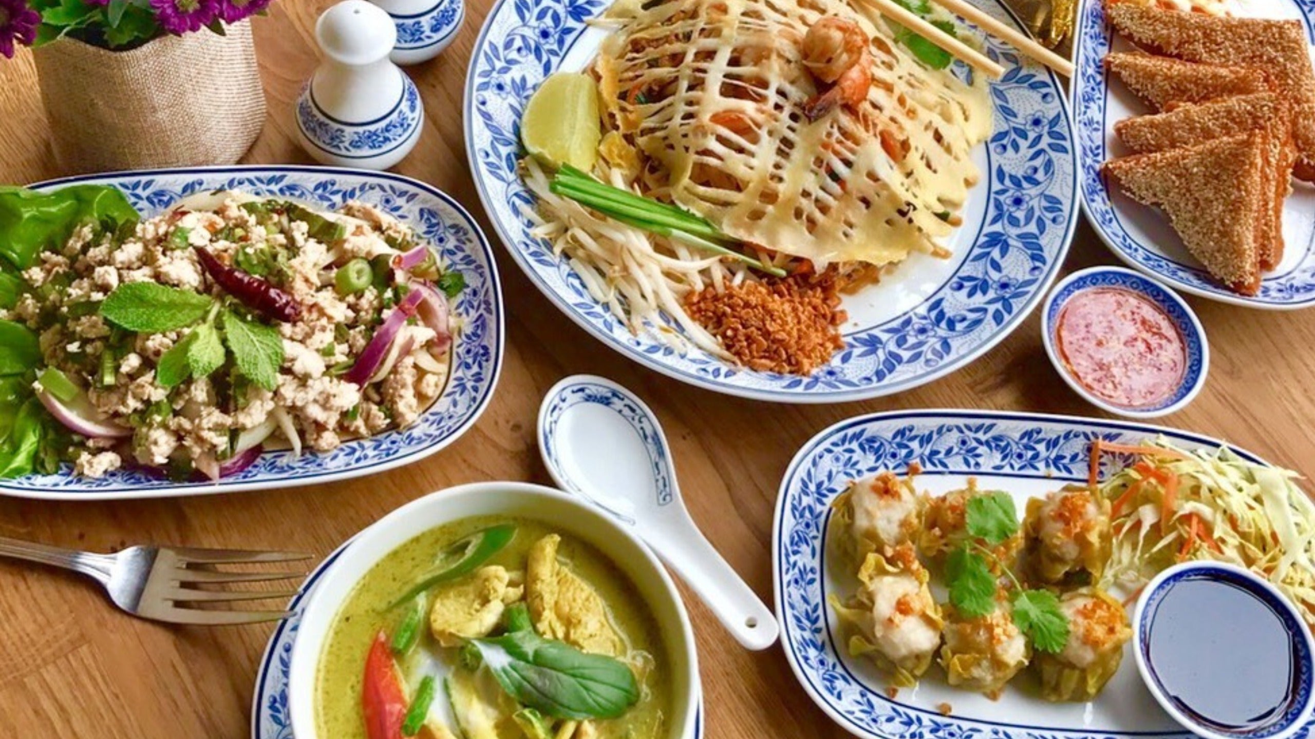 Aroy Thai Cafe