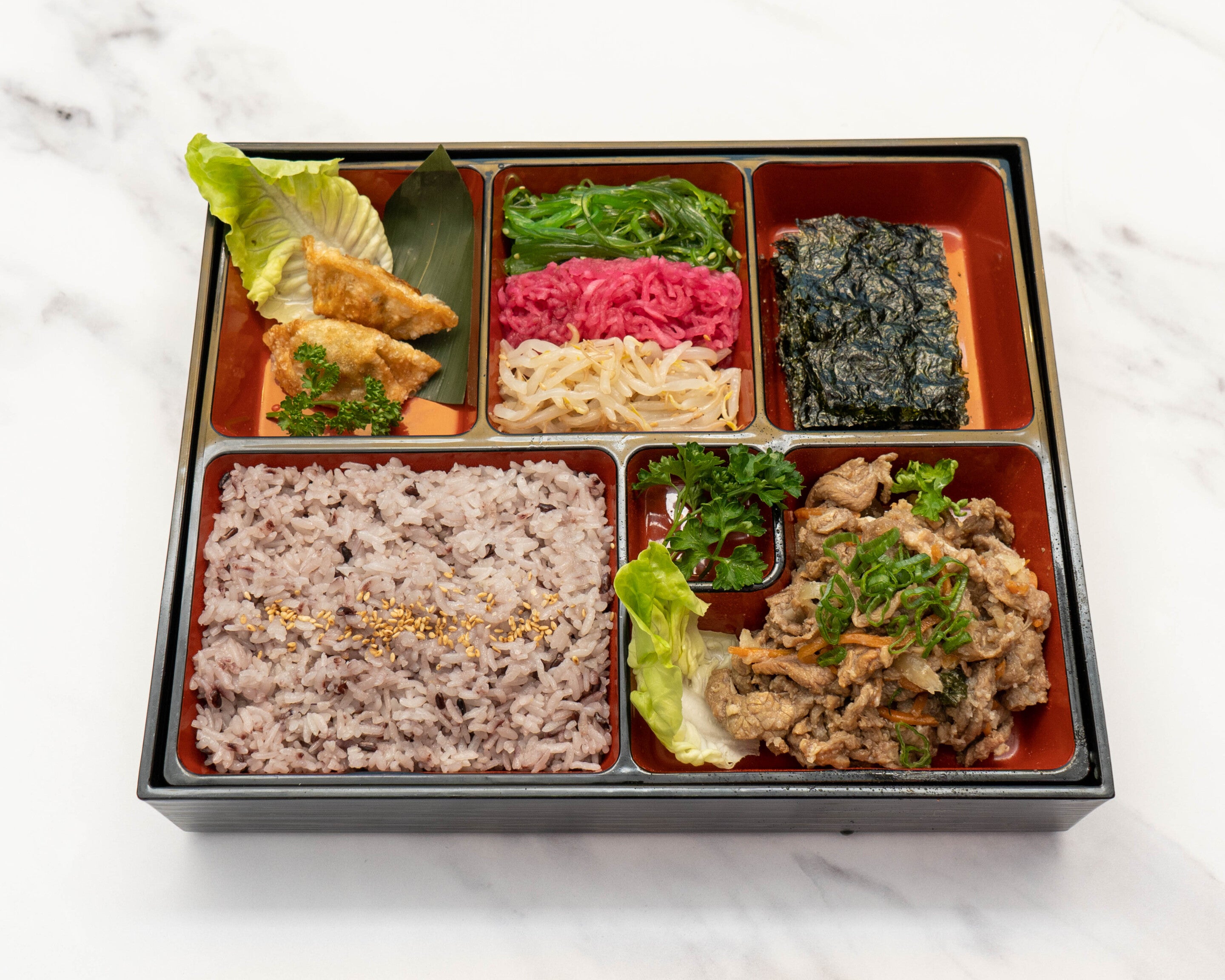 Beef Bulgogi Bento  (HALAL) 소불고기 도시락