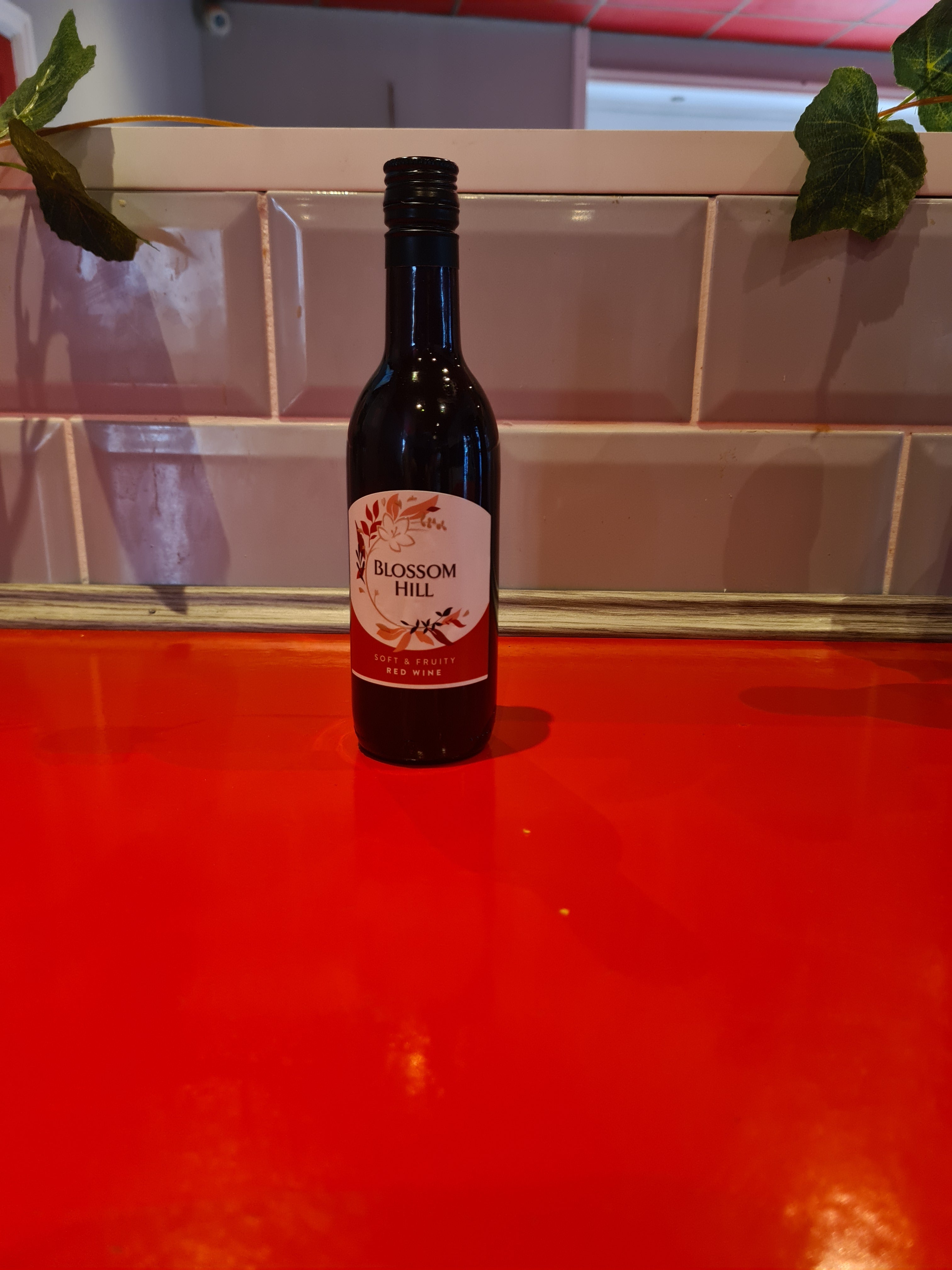 Blossom Hill Red wine 187ml 10.5% ABV