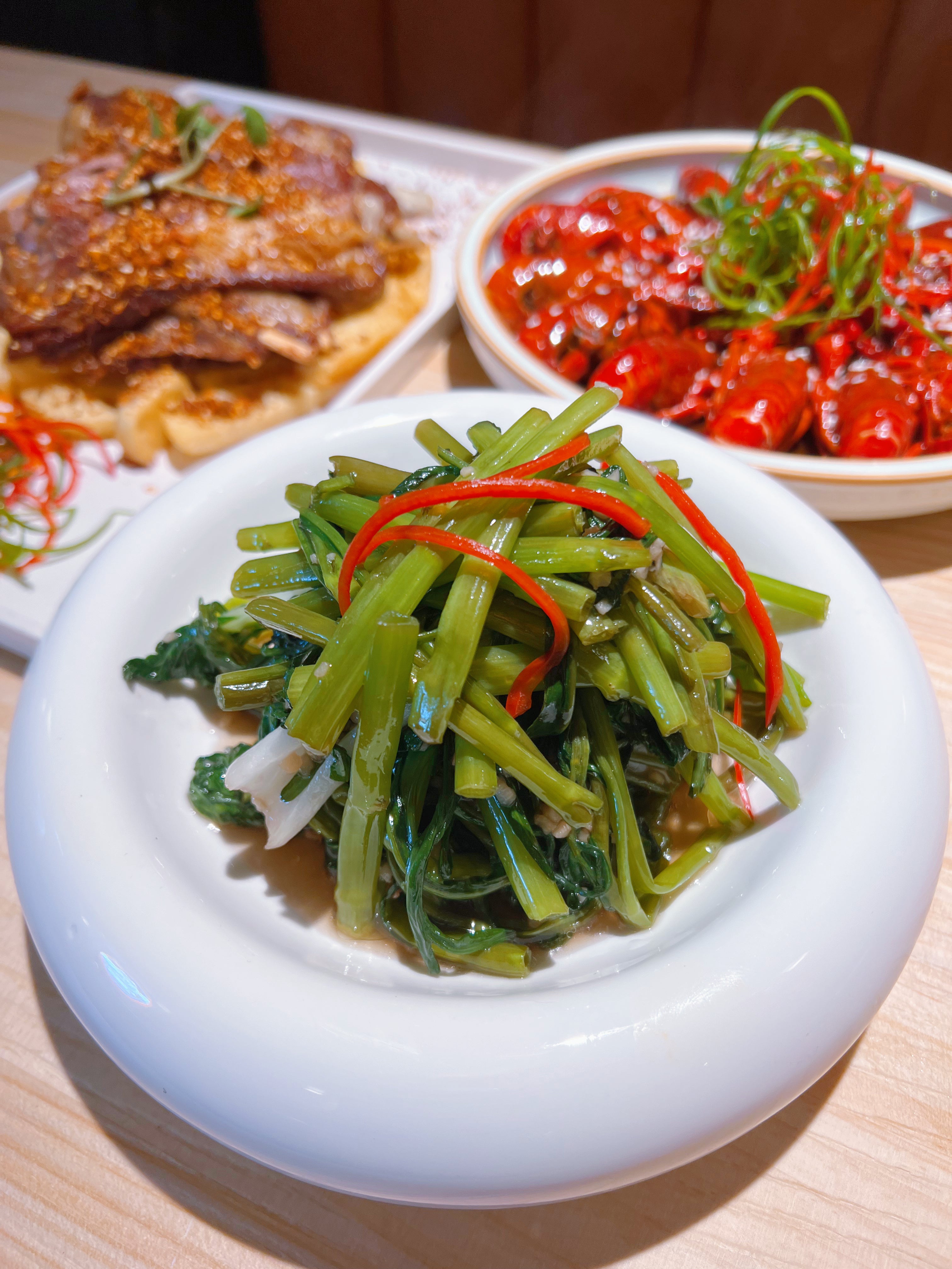 Stir Fired Morning Glory with Garlic 蒜蓉通菜 #109