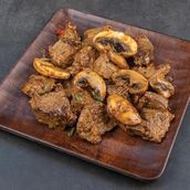 Beef With Mushroom Souce 