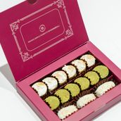 Small Kuwaiti Sweets Box - Gorayba And Eggs