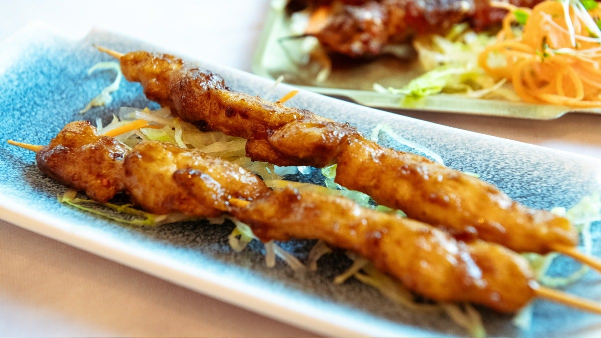 鸡肉串 Chicken Skewers x2