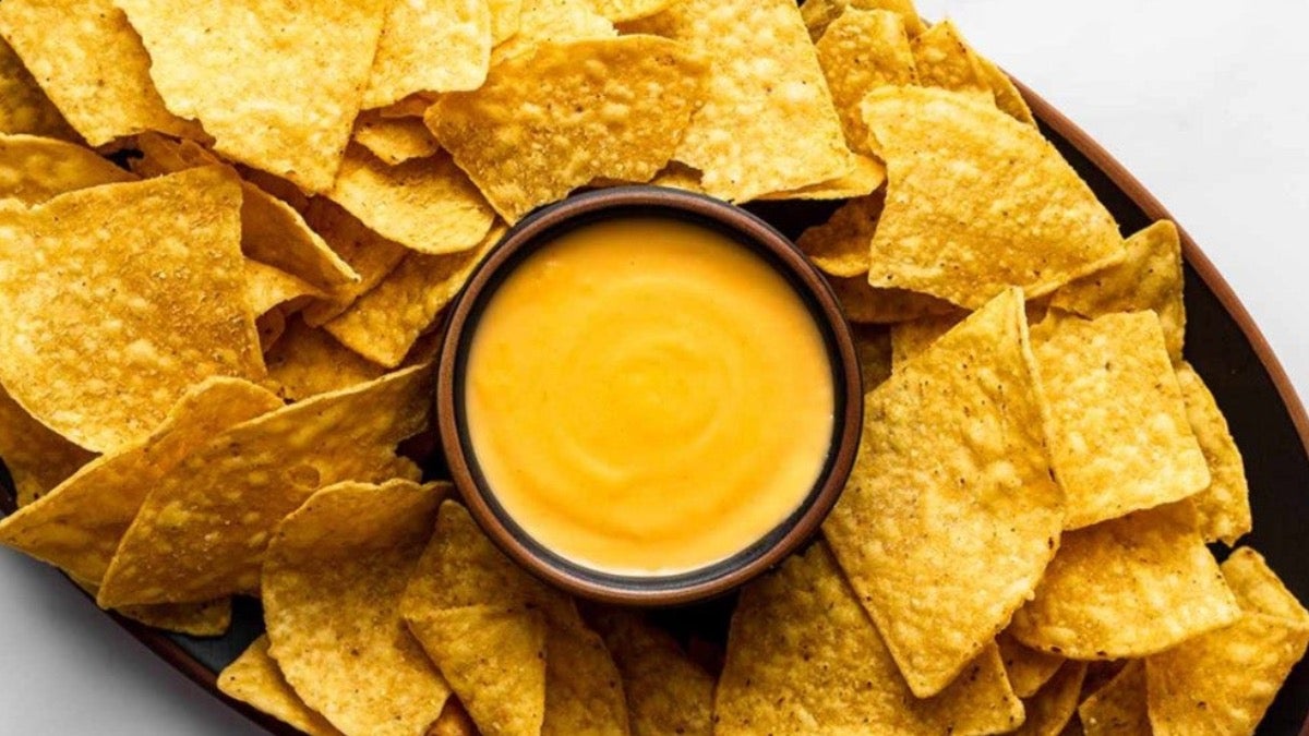 Tortillas Chips with Nacho Cheese Dip