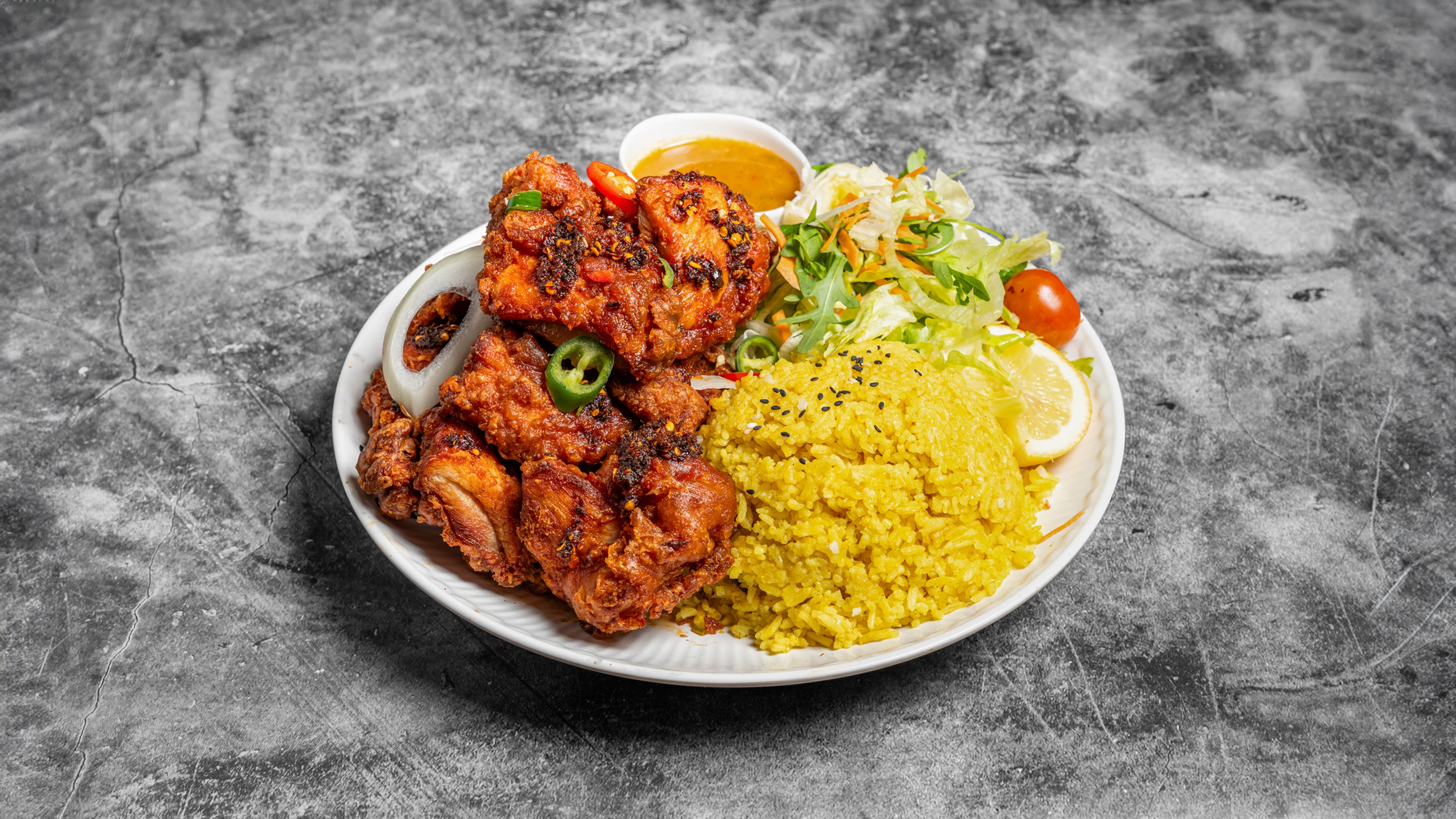 Fried Chicken with Green Chilli Sauce