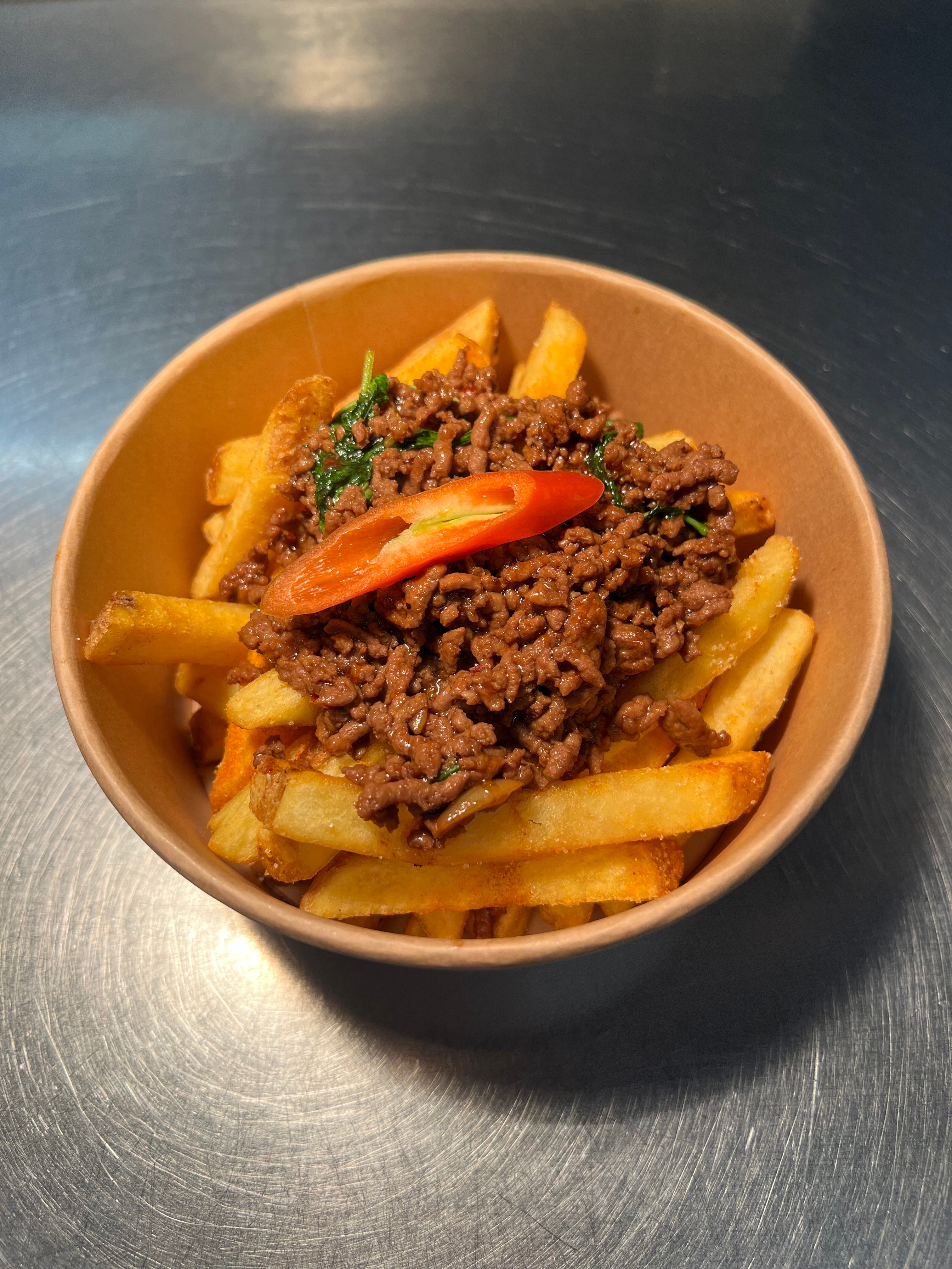 75. Chips Topped with Minced Beef Krapow