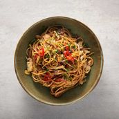 Con Pollo Pasta - 688 Kcal
