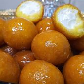 5 pieces luqaimat with cheese
