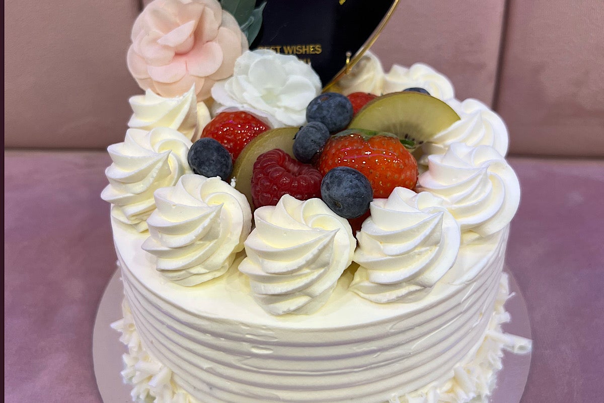 Vanilla birthday cake