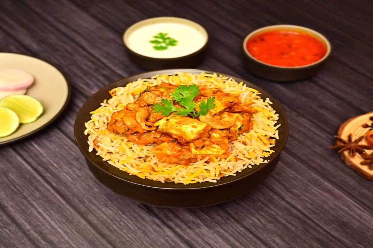 Cashew Paneer Shahi Biryani