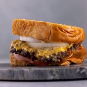 Toast 89 Meat Burger