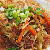 Sotanghon Guisado