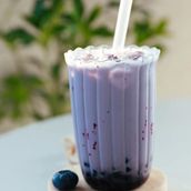 Blueberry bubble tea