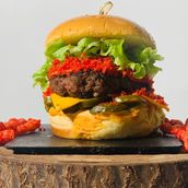 ANGUS BEEF Burger WITH CHEETOS