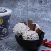 Mix Kitkat Chocolate Ice Cream - 500 Gram