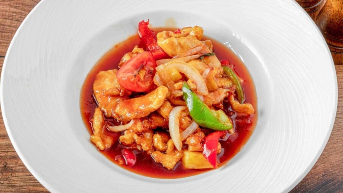 Pad Preaw Wan (Chicken, Beef, Prawn) �� ��