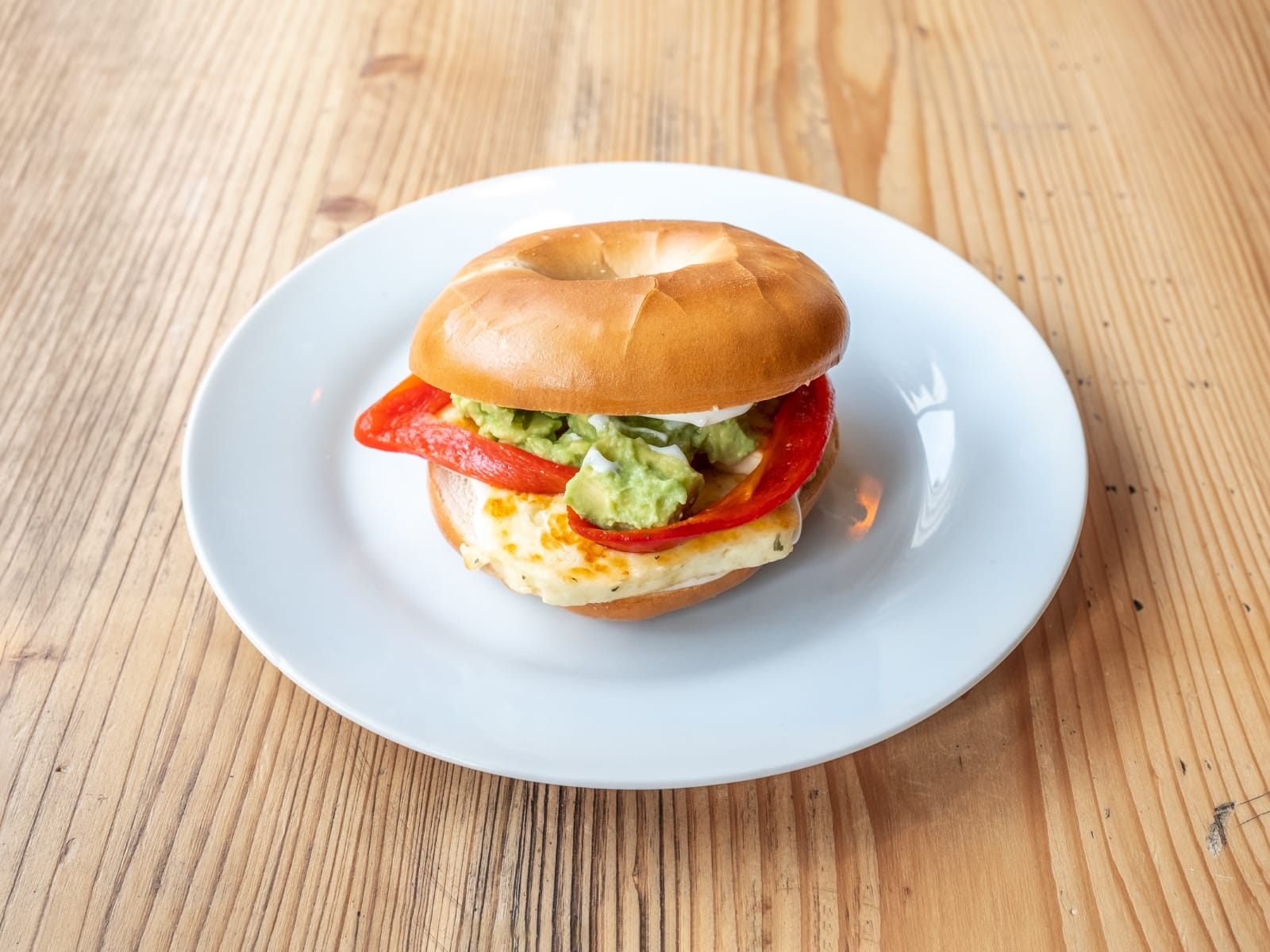 Halloumi Bagel (V)