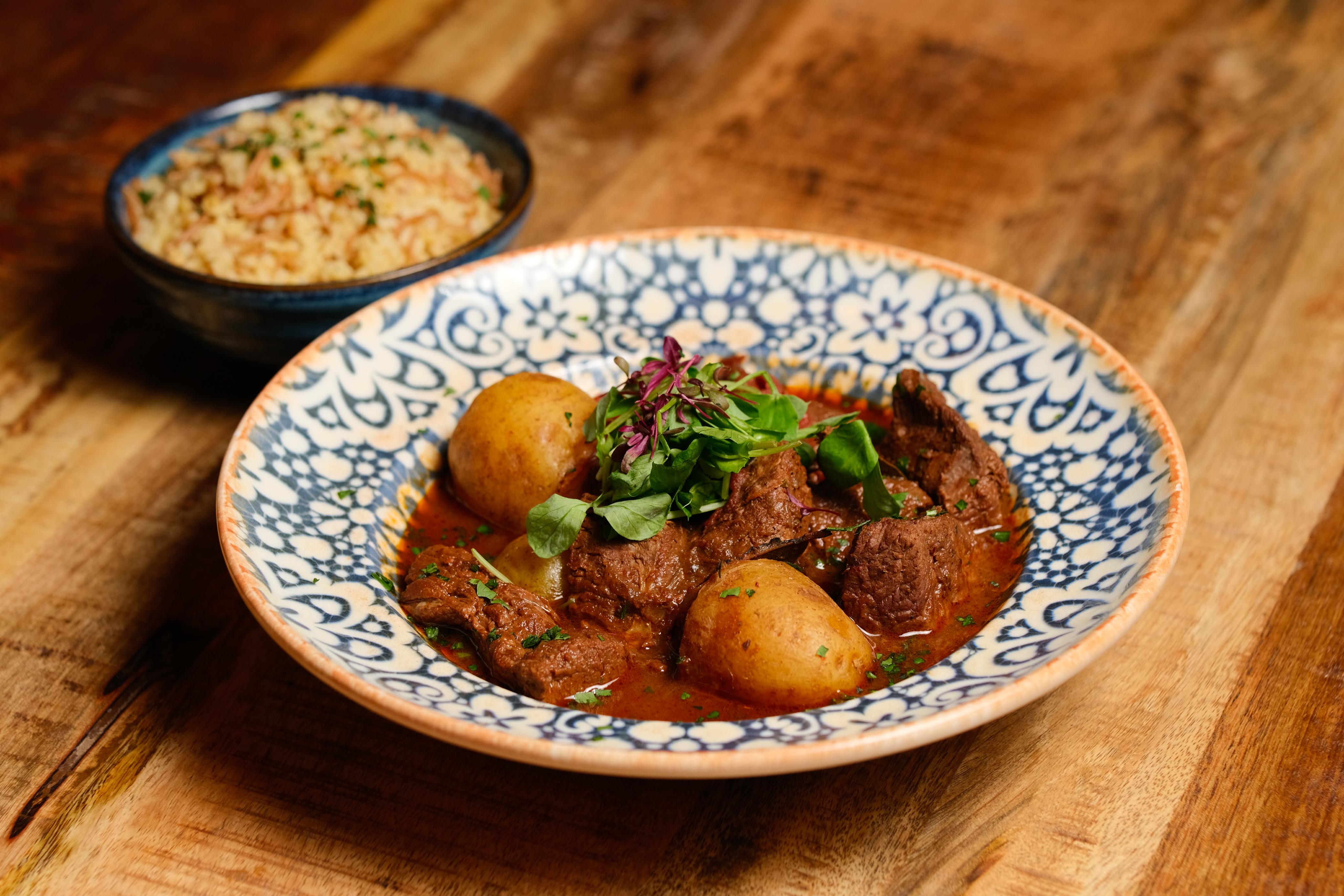 Beef Stifado
