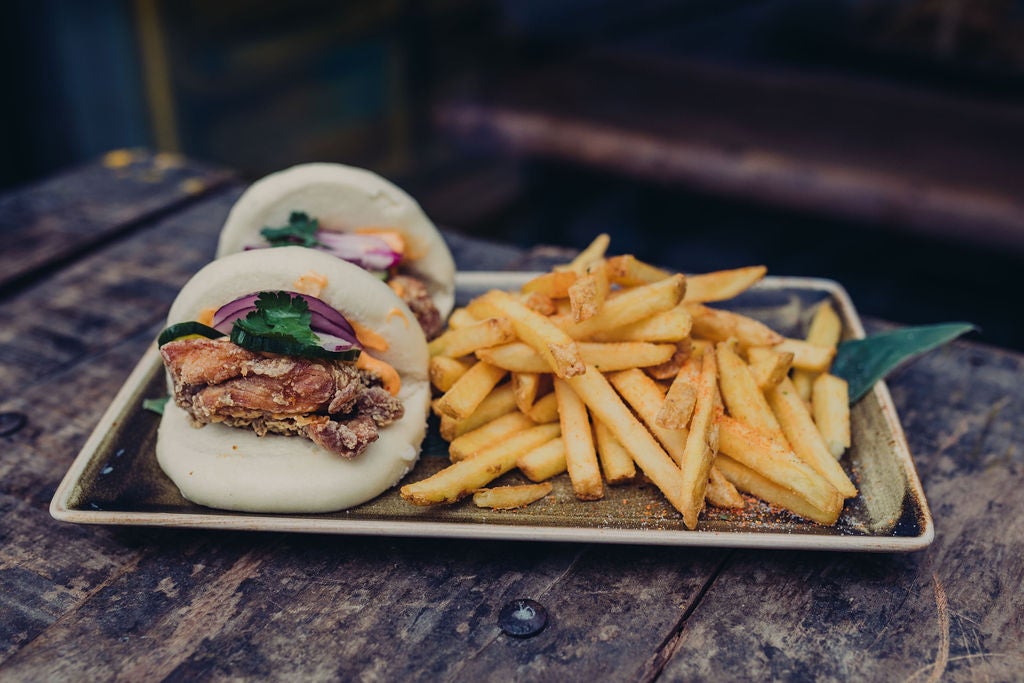 Chicken Karaage BAO BUN (2pcs)