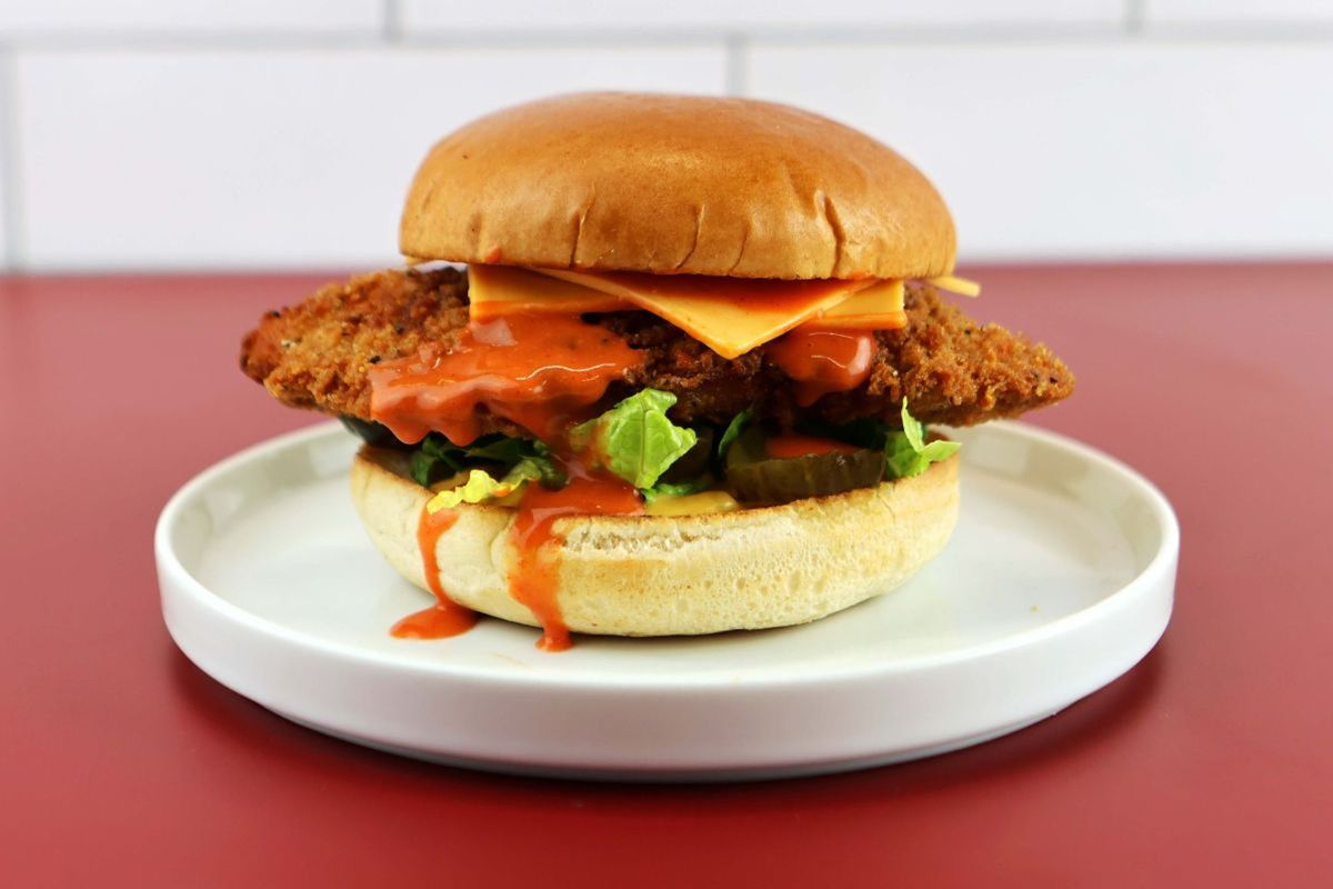 ��️ The Buffalo Bill Chicken Burger ��