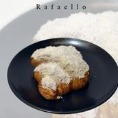 Croissant Rafeello