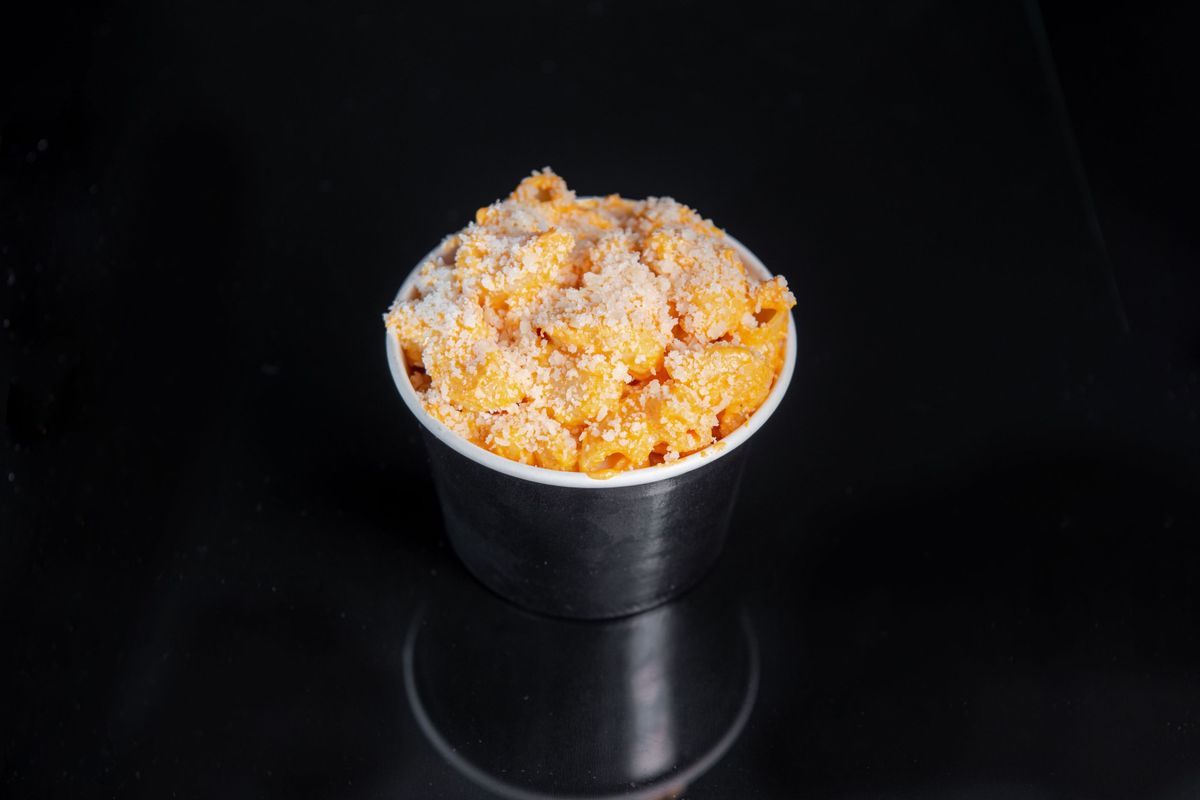 Sam's Buffalo Mac n' Cheese