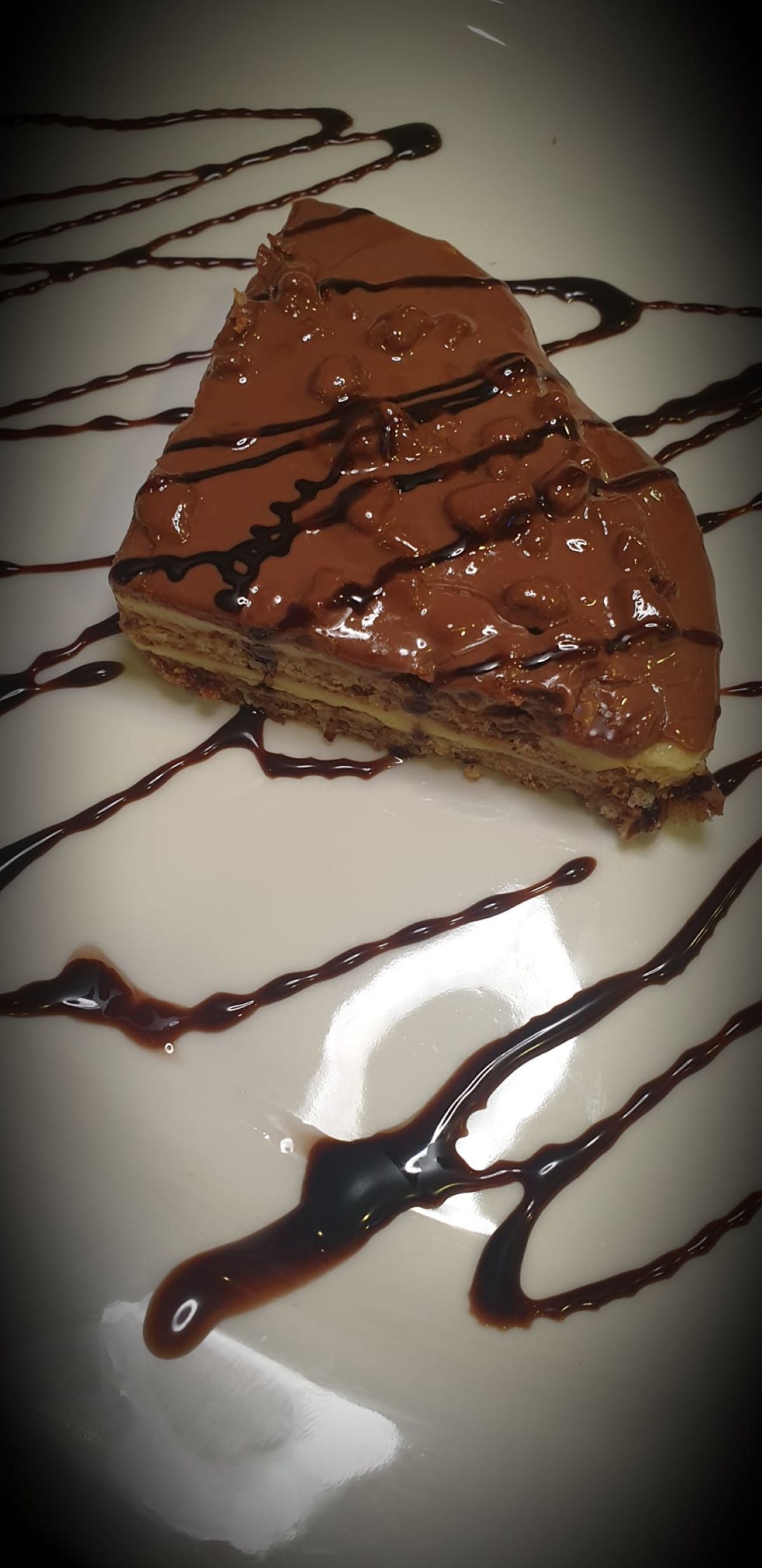 Daim Chocolate cake