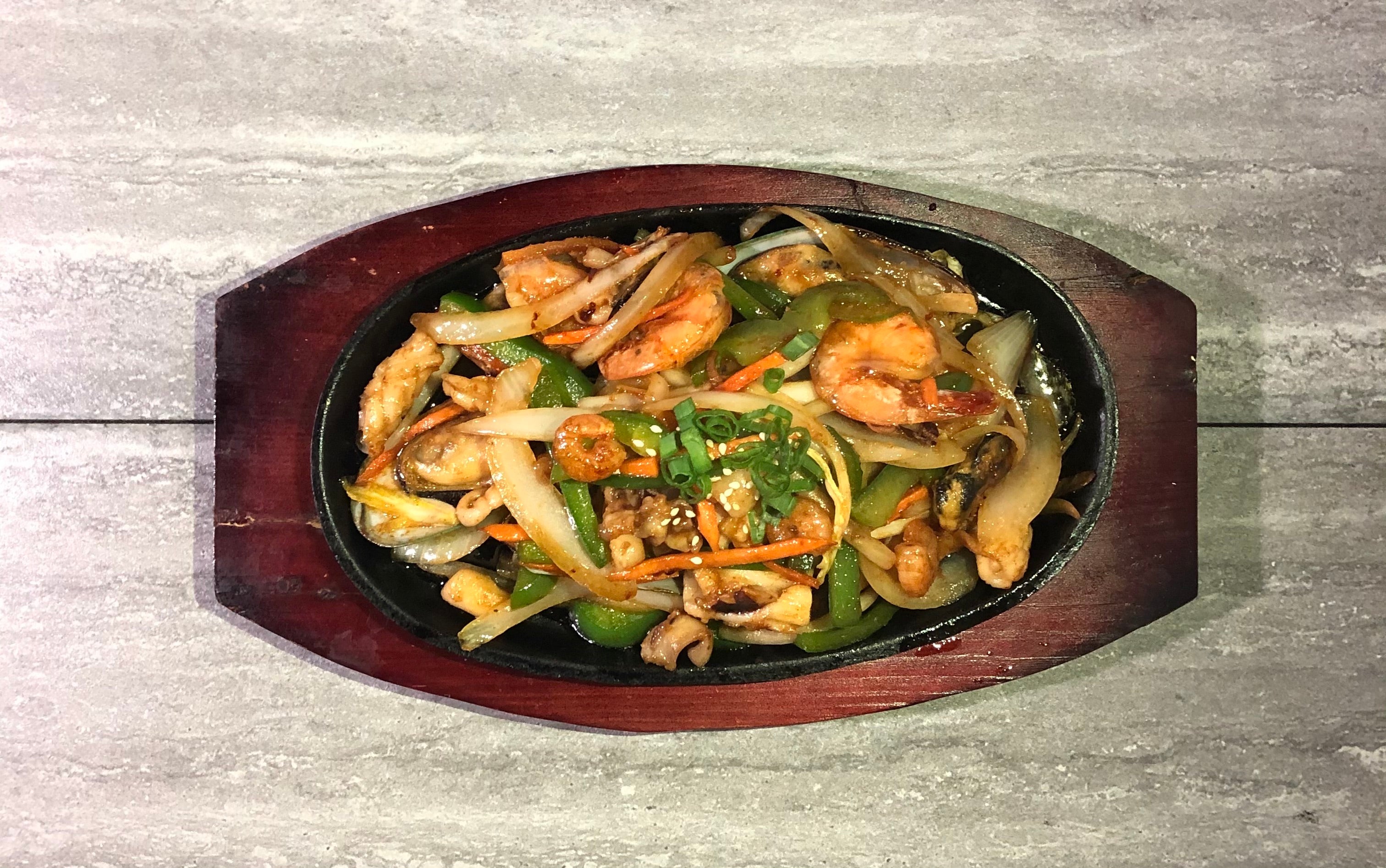 Sizzling Seafood / 해물볶음