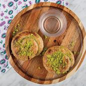 Walnuts And Cinnamon Yaffawe
