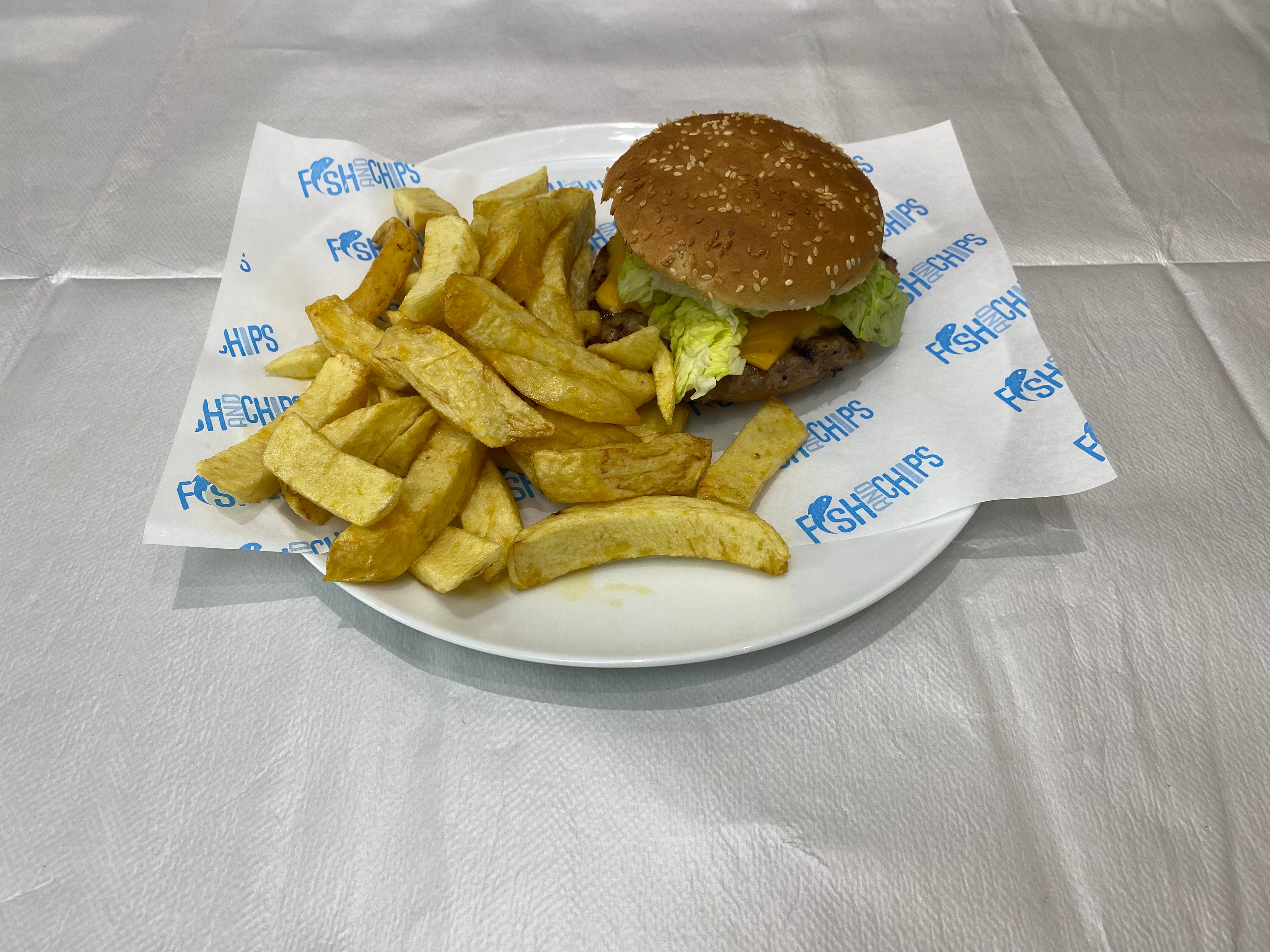 Classic Burger & Chips