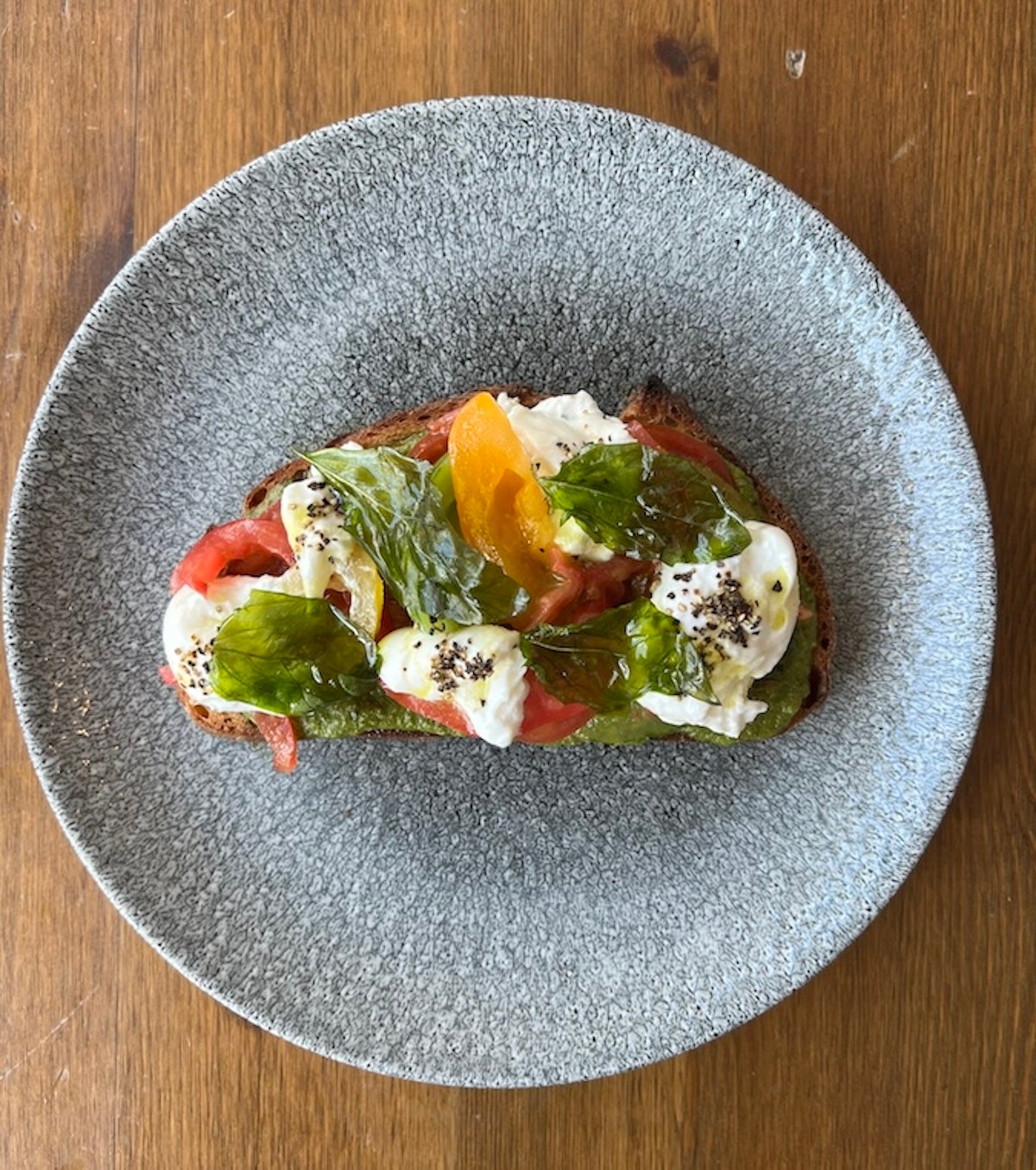caprese tartine
