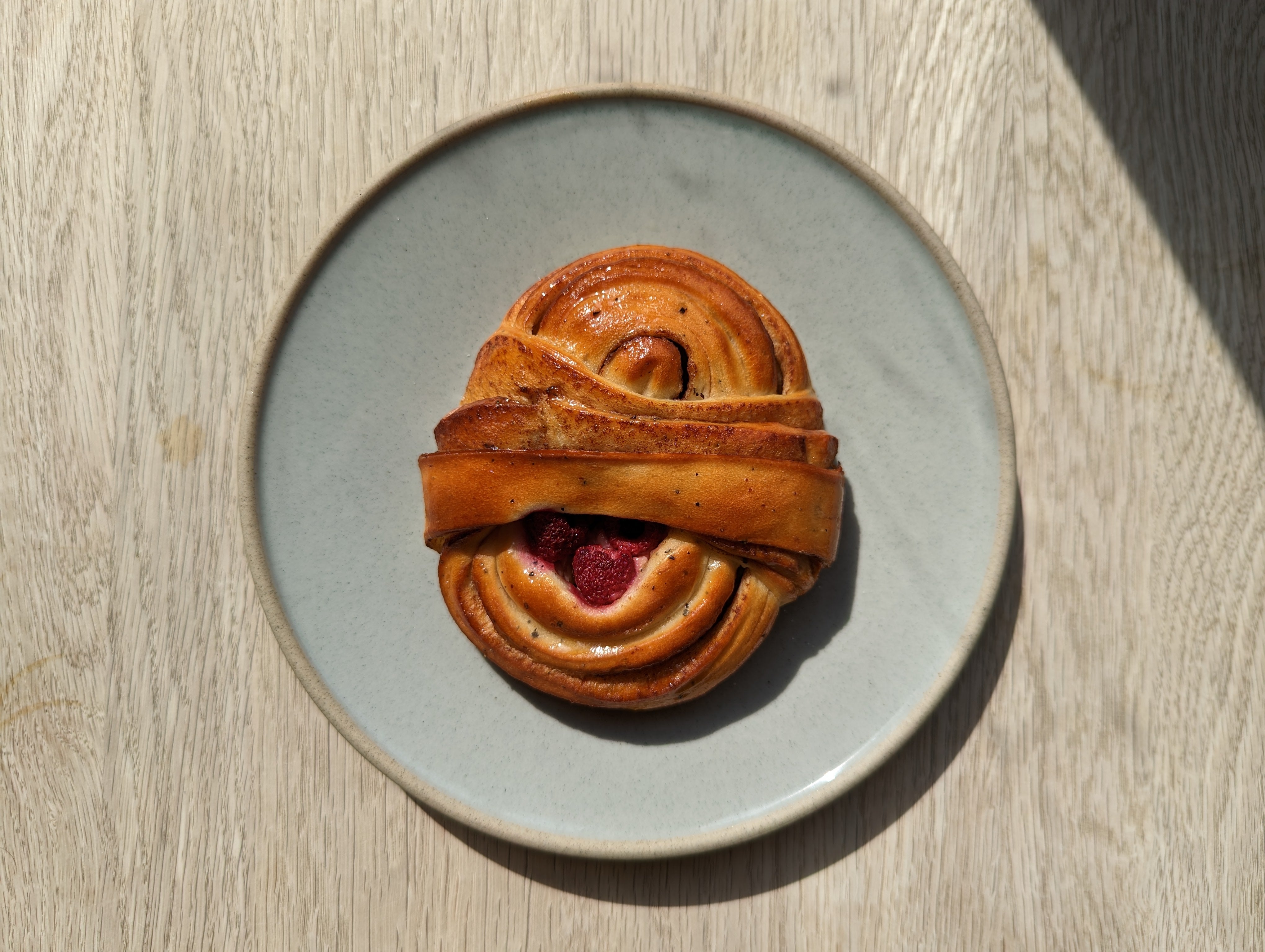 Raspberry Bun with Vanilla Custard