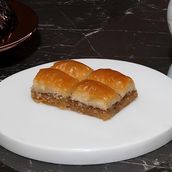 Walnut Saray Baklava
