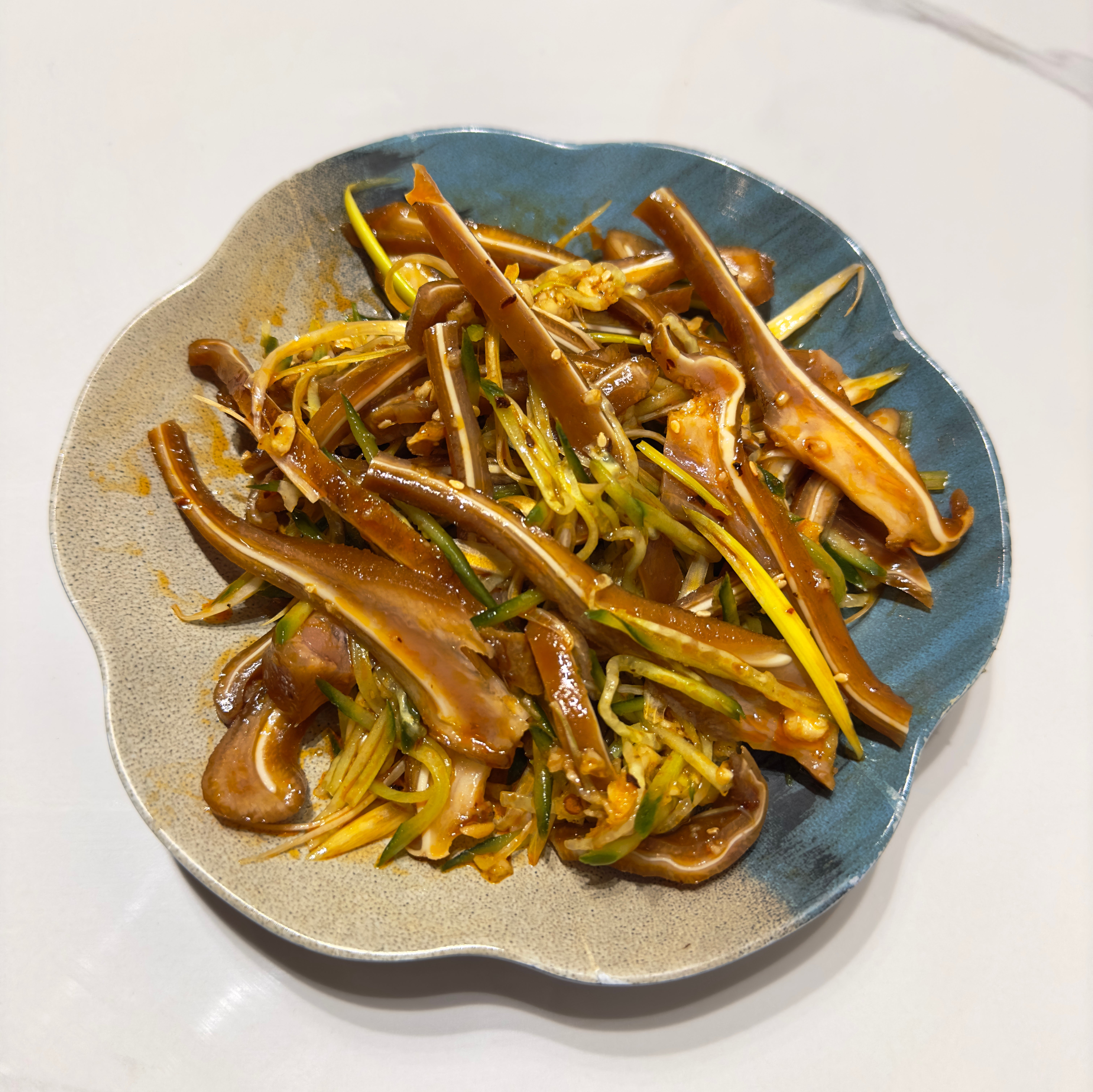 凉拌猪耳朵-Pig Ears Dressed With Sauce