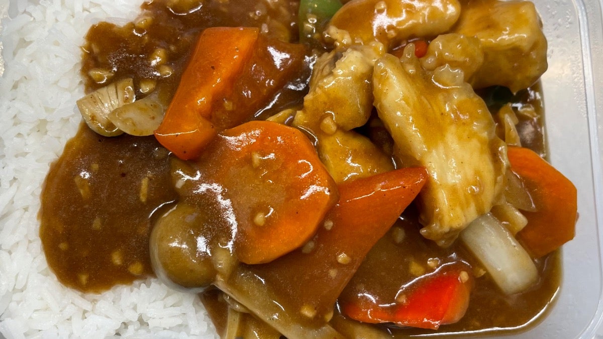 Lunch box Satay Sauce Chicken 沙爹鸡肉