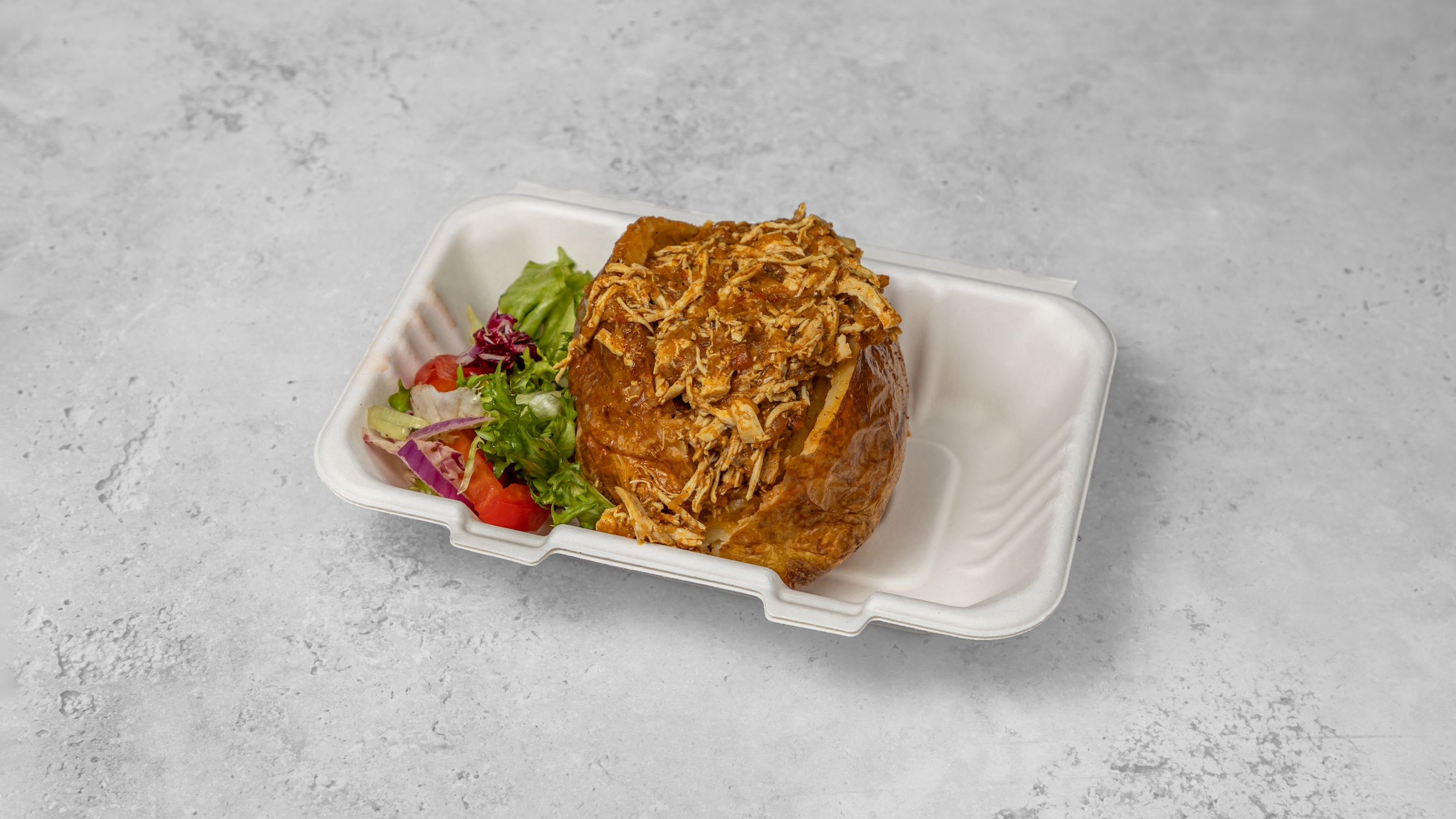 🥔 Jacket Potato with Cheese, Chicken Curry & Coleslaw & Coke Original