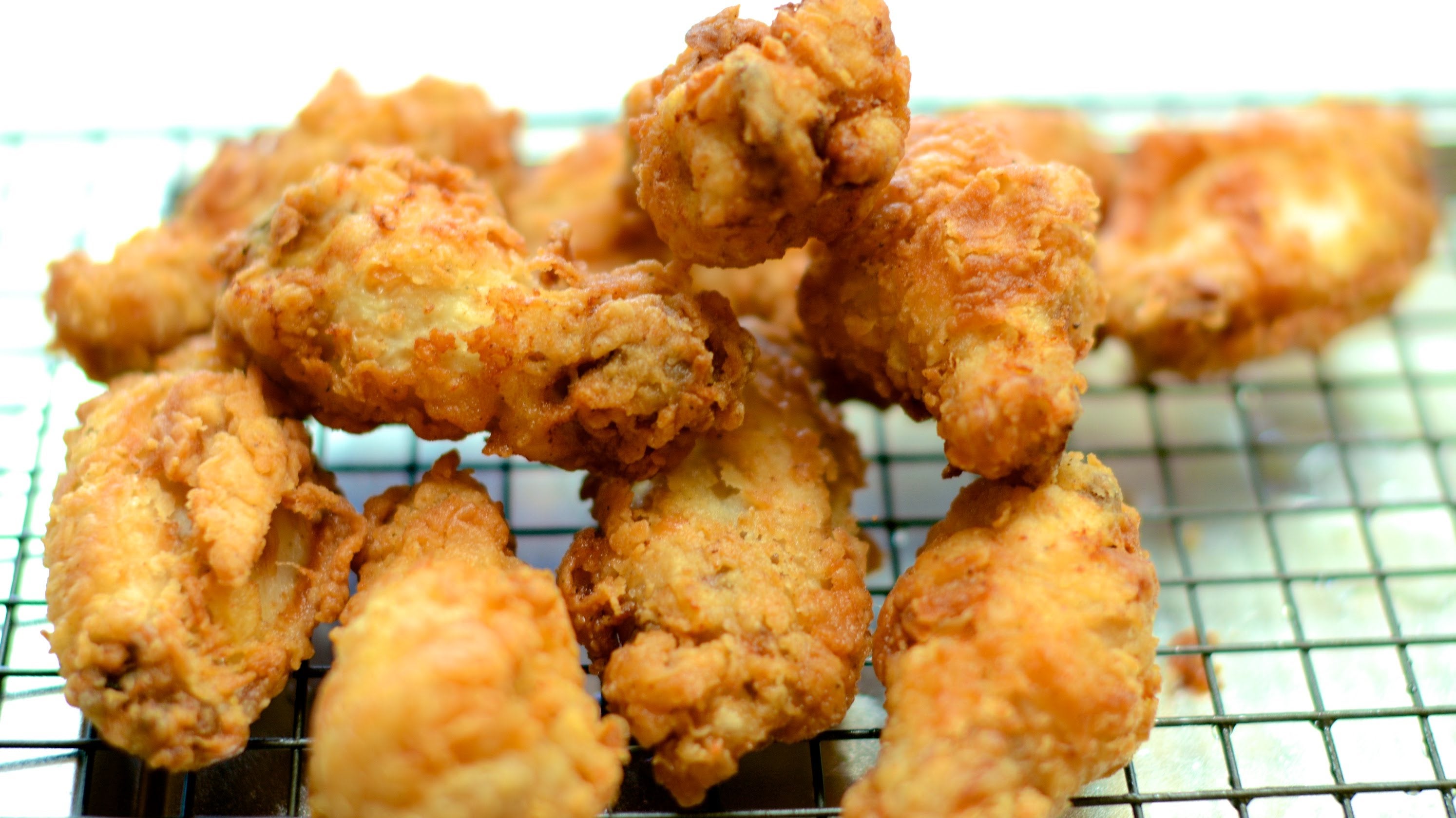 Crispy chicken wings (8)